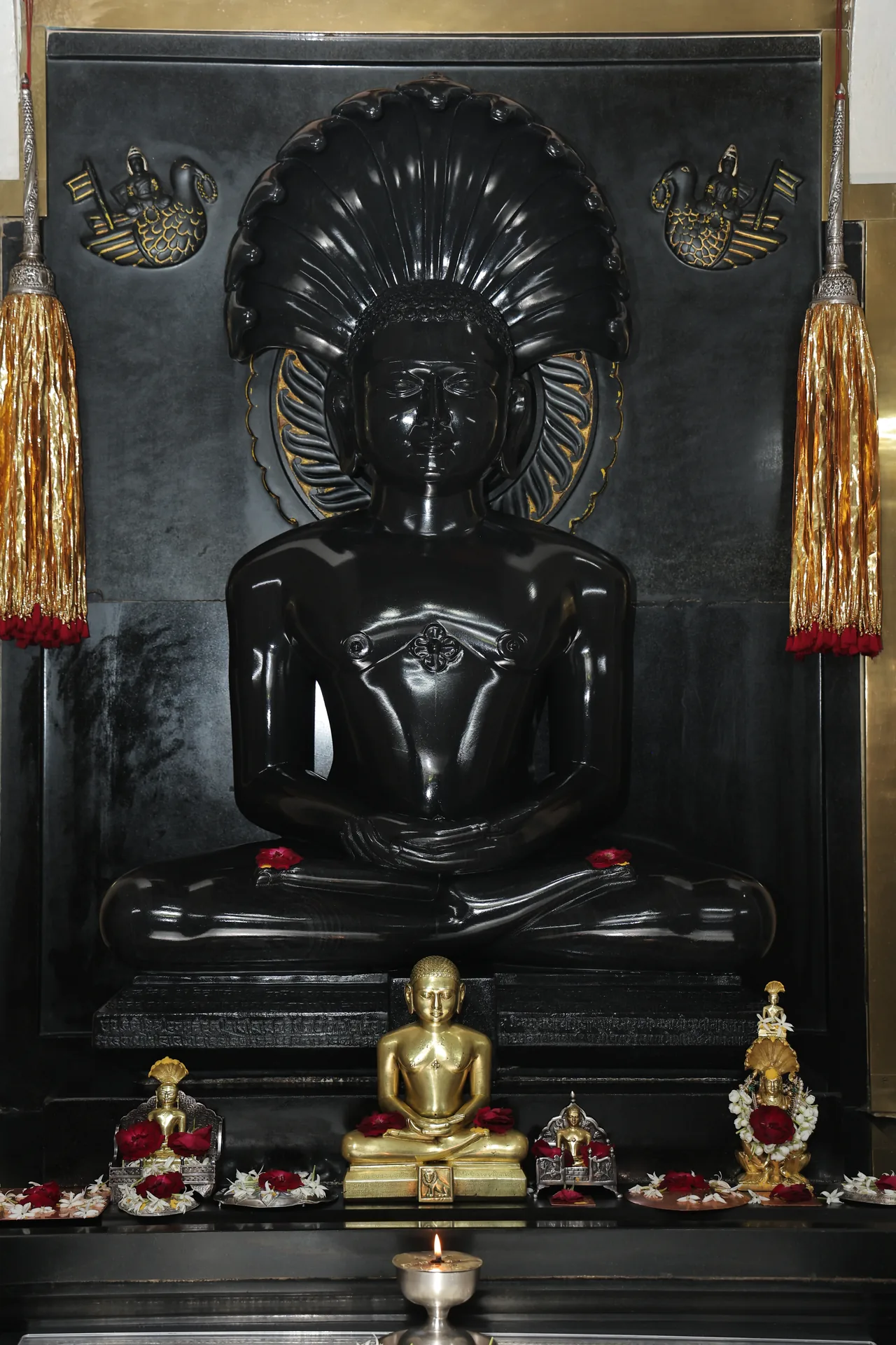 Parshwanath Digambar Jain Mandir photo 3